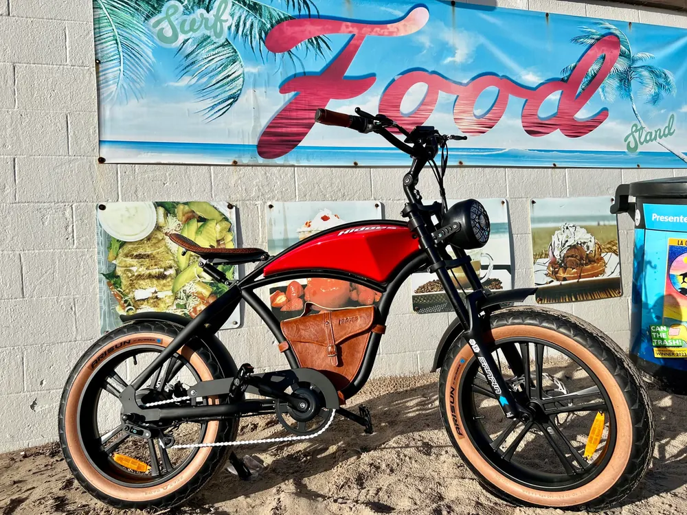 Bici elettrica HIDOES B10 rossa con pneumatici grassi e batteria 48V
