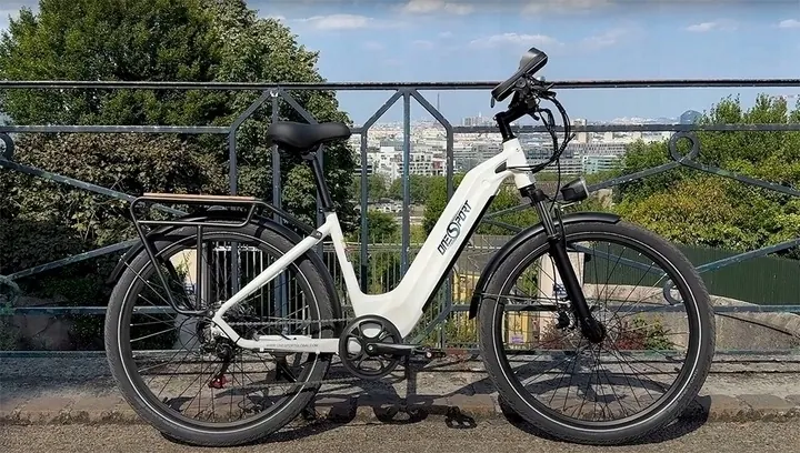 Onesport OT05 e-bike bianco vista laterale con batteria 18.2Ah